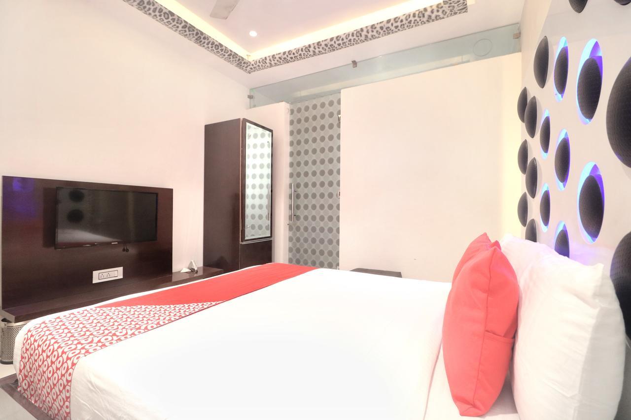 Oyo 14829 Hotel J Cruise Ludhiana Luaran gambar